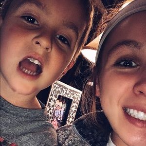 Meet your Posher, Katelyn